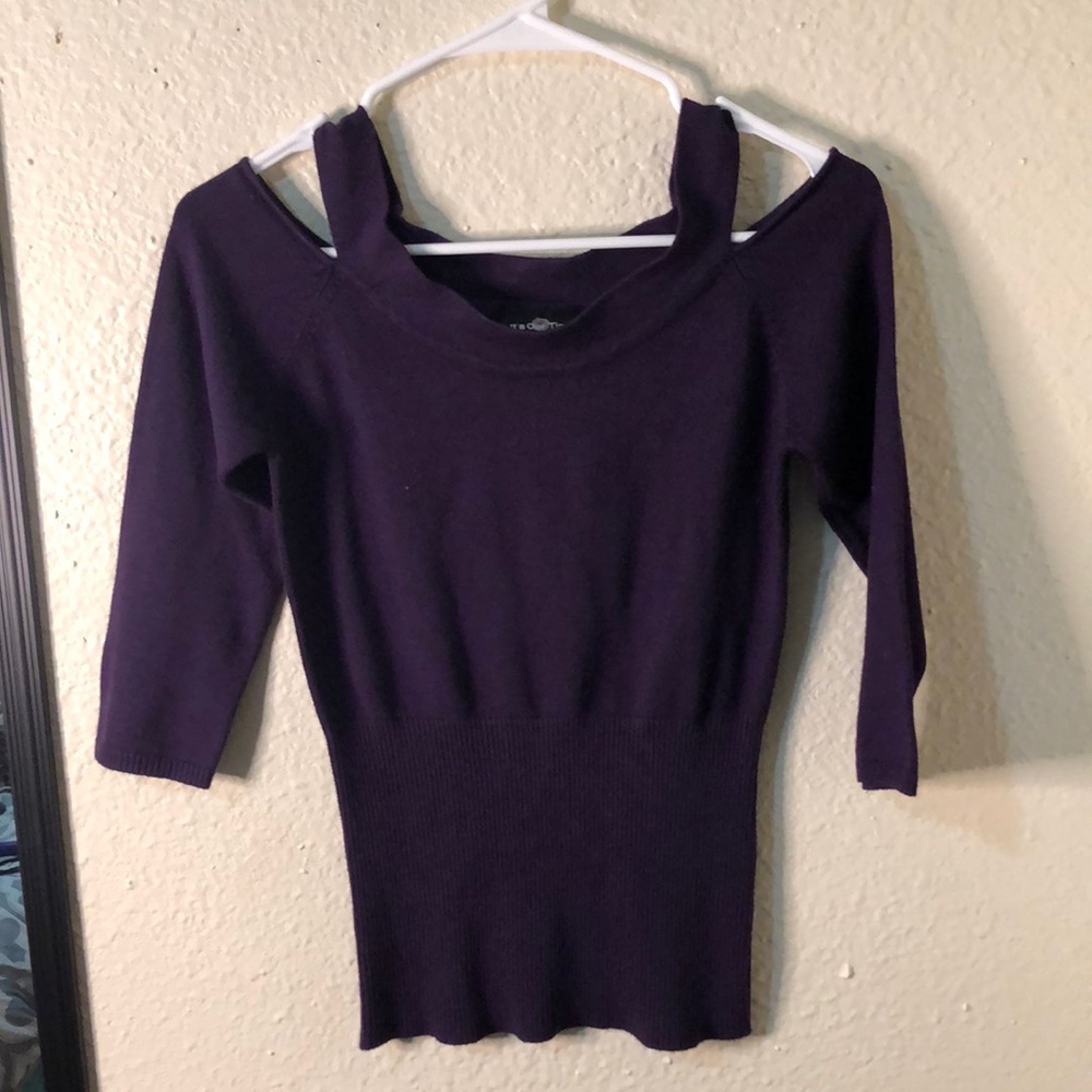 Open shoulder purple top
